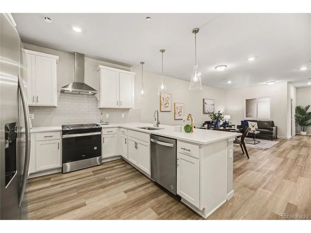 Unit for sale at 2834 S Flat Cir, Longmont, CO 80503