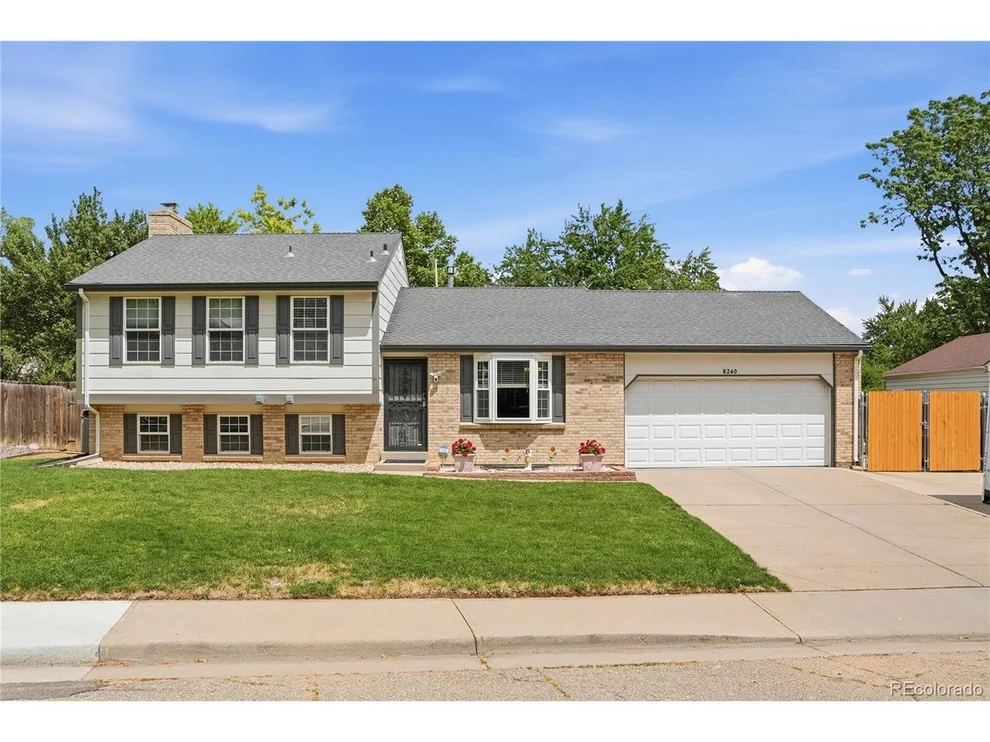 Unit for sale at 8240 Garland Dr, Arvada, CO 80005