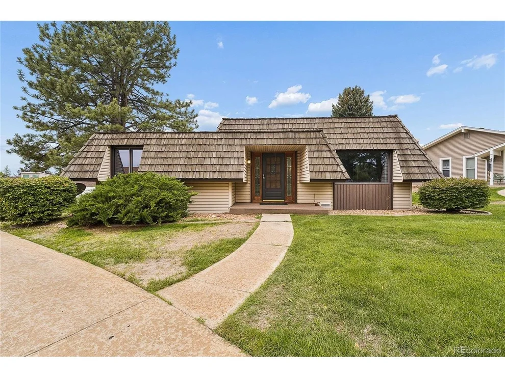 Unit for sale at 32 Douglas Dr S, Broomfield, CO 80020