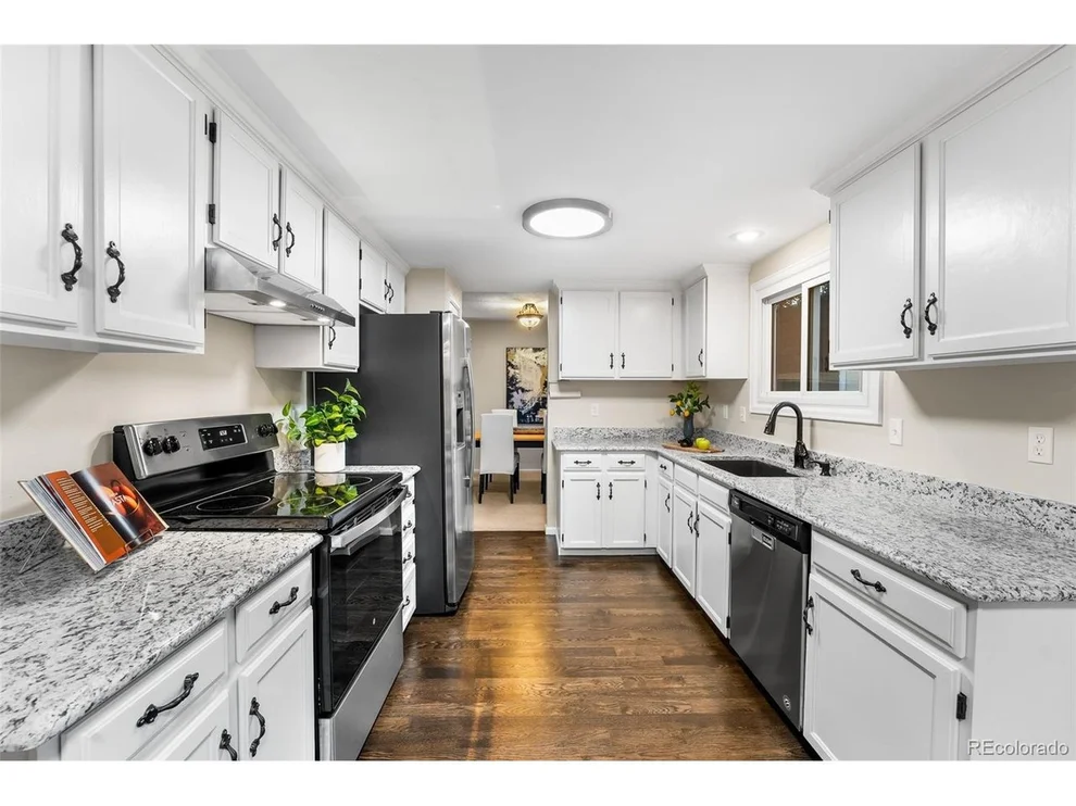 Unit for sale at 757 E Phillips Dr N, Littleton, CO 80122