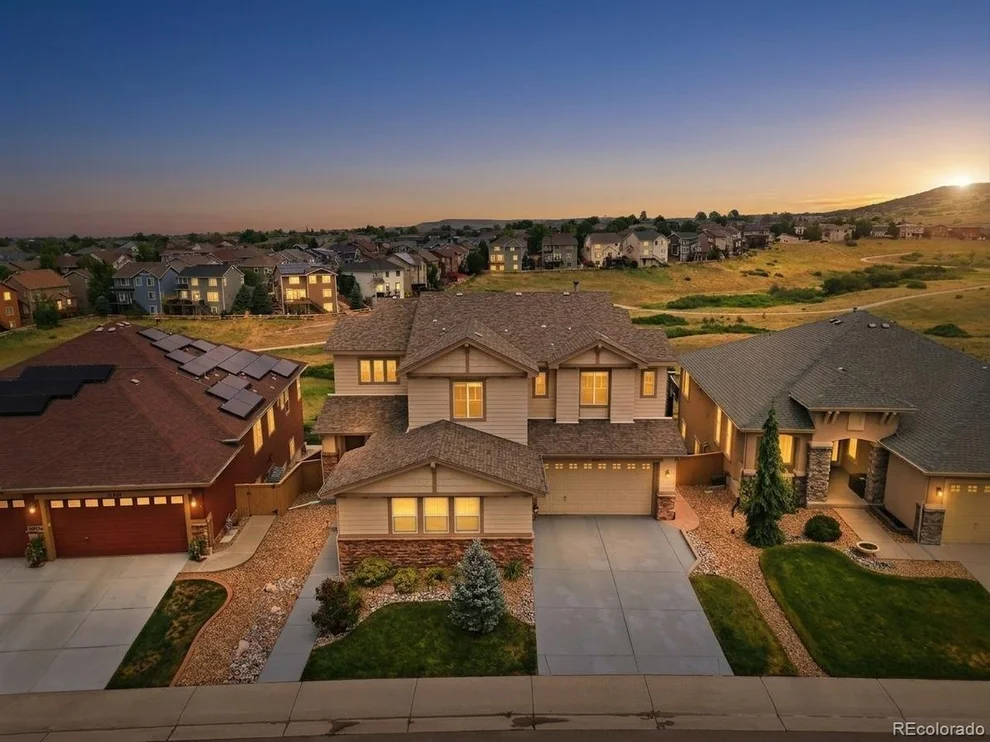 Unit for sale at 10977 Glengate Cir, Highlands Ranch, CO 80130