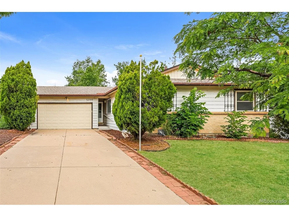 Unit for sale at 12199 E Oregon Dr, Aurora, CO 80012