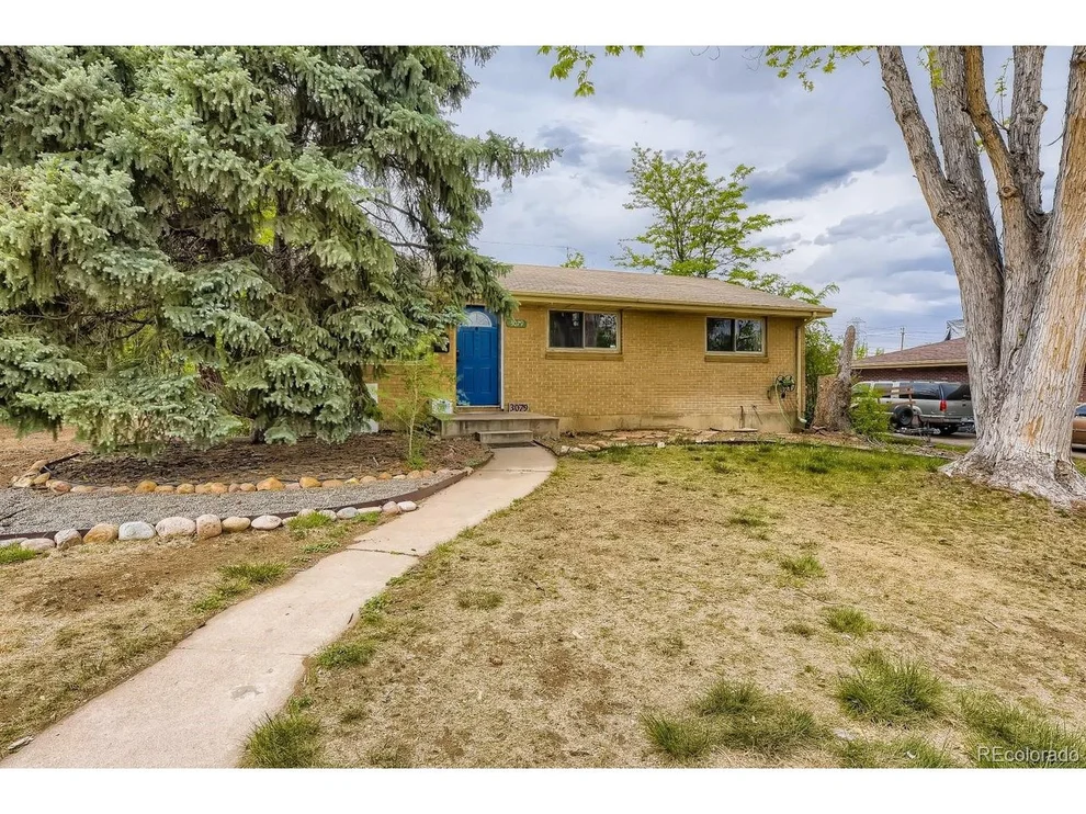 Unit for sale at 3079 W Stanford Ave, Englewood, CO 80110