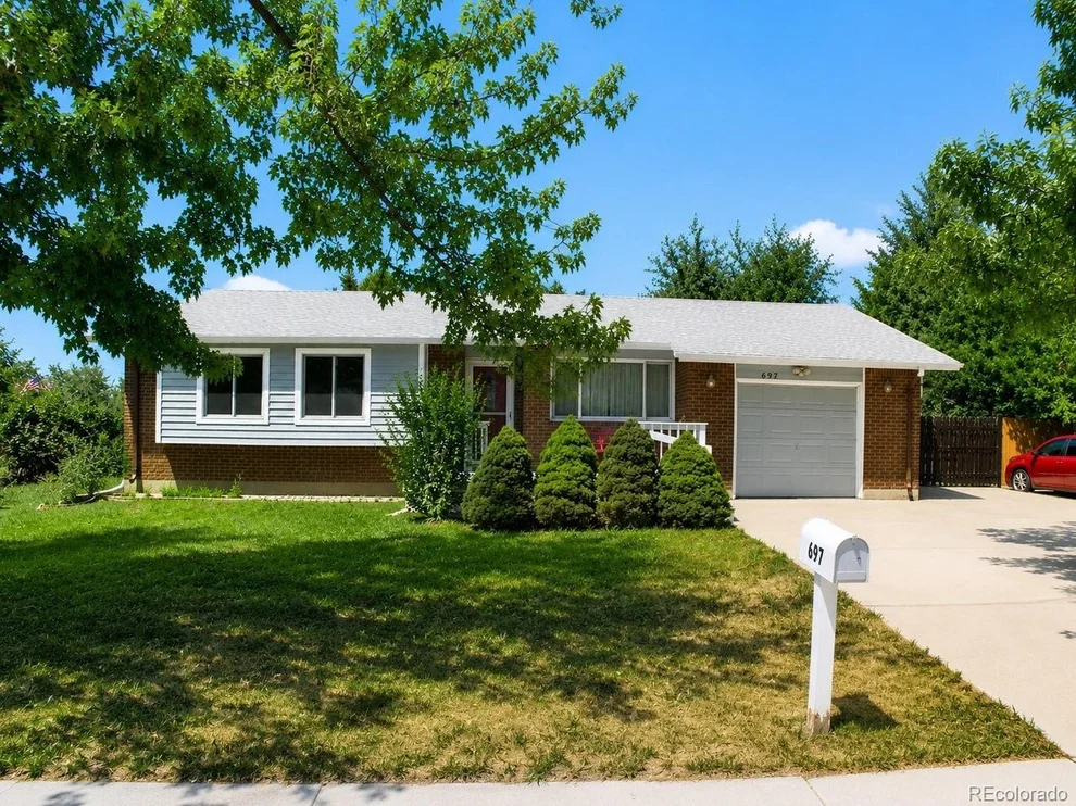 Unit for sale at 697 S Worchester St, Aurora, CO 80012