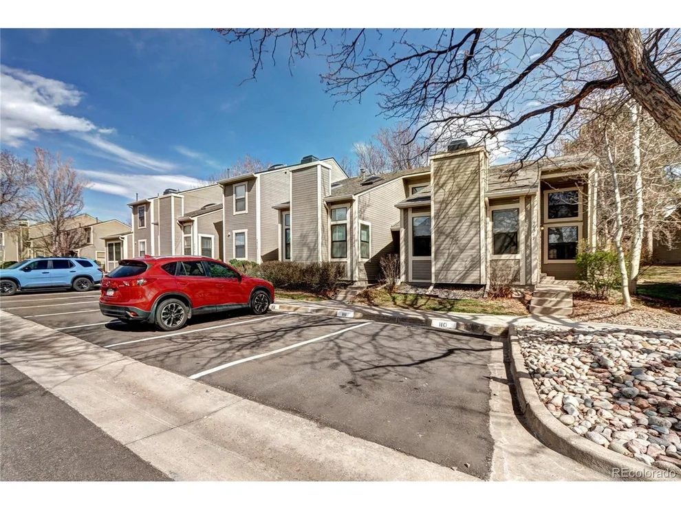 Unit for sale at 4634 S Fraser Ct, Aurora, CO 80015