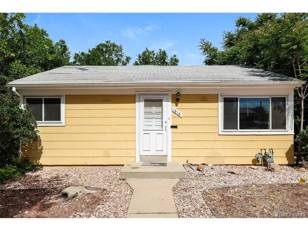 Unit for sale at 1616 Newark St, Aurora, CO 80010