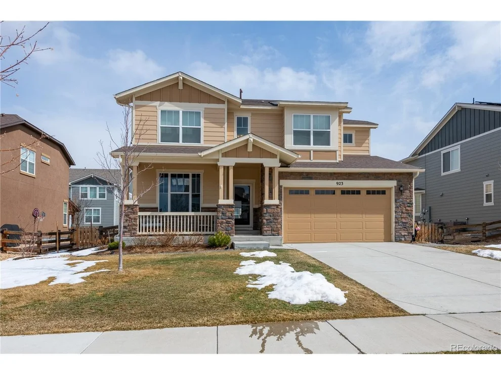Unit for sale at 923 Laramie Ln, Erie, CO 80516
