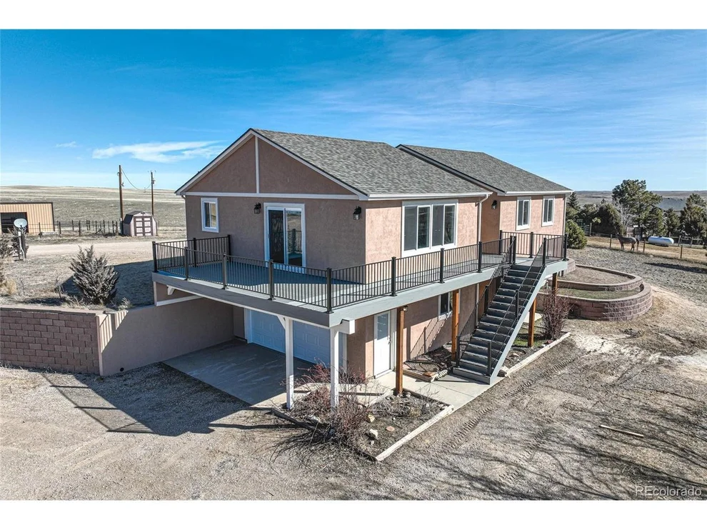 Unit for sale at 8781 Sun Country Dr, Elizabeth, CO 80107