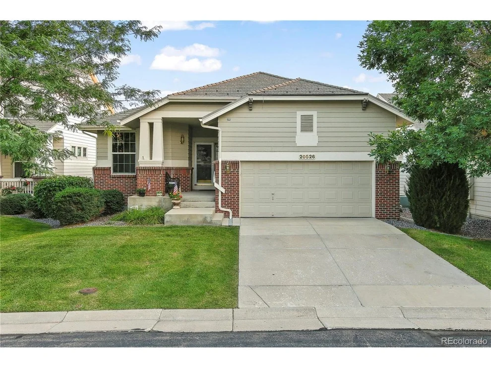 Unit for sale at 20526 E Lake Dr, Centennial, CO 80016