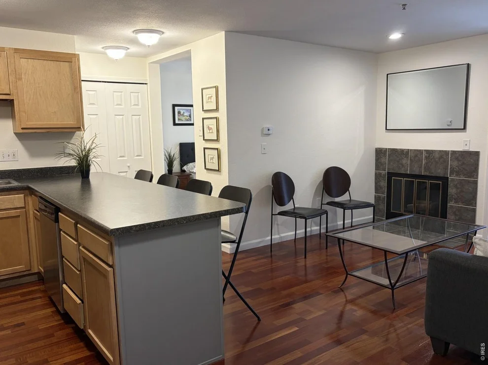 1405 Broadway