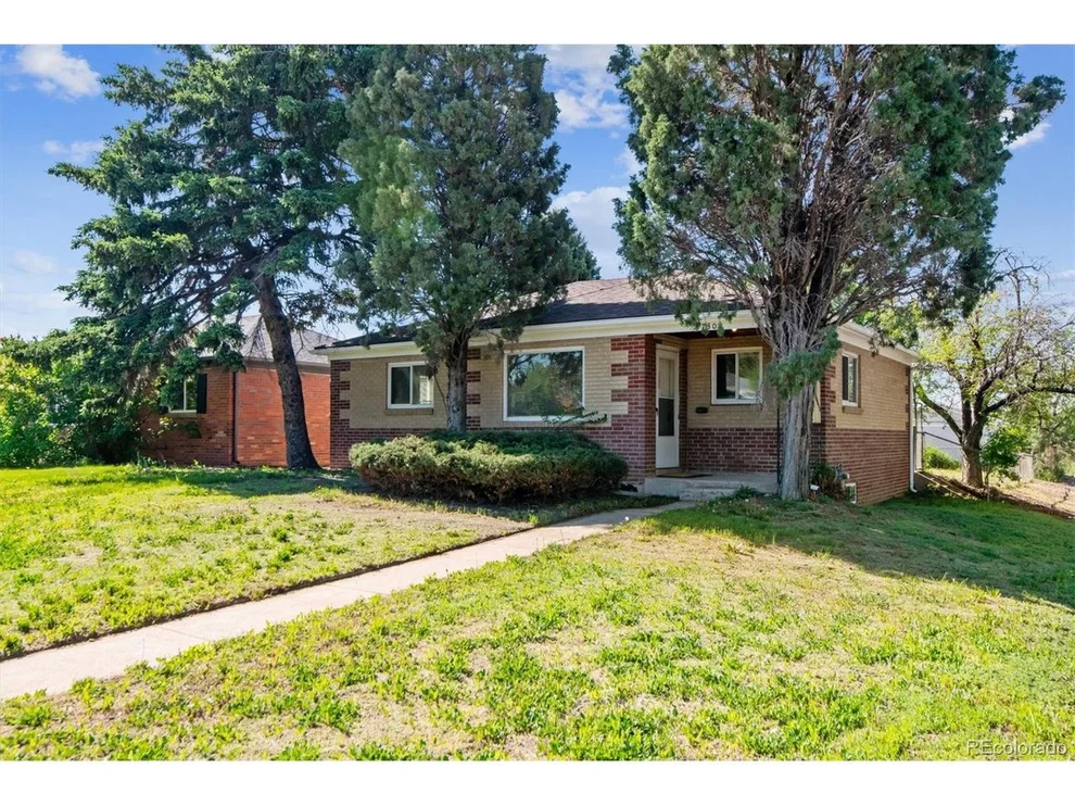 Unit for sale at 7300 E 12th Ave, Denver, CO 80220
