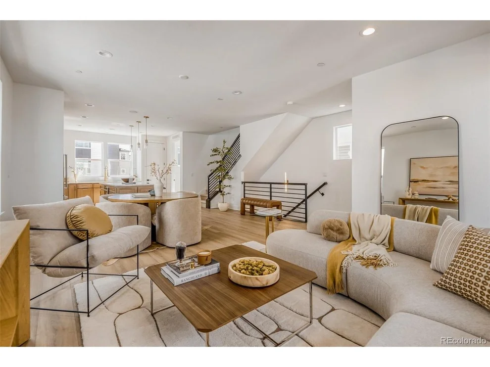 Unit for sale at 10994 E Geddes Pl, Centennial, CO 80112