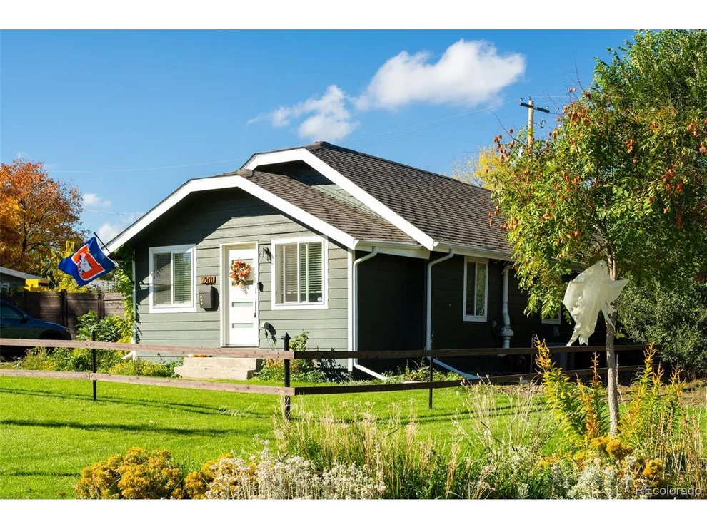 Unit for sale at 201 S King St, Denver, CO 80219