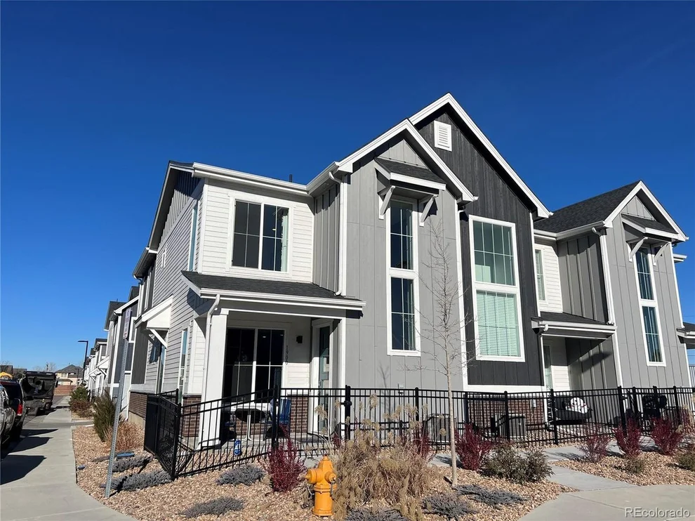Unit for sale at 1900 S Poplar Ct, Denver, CO 80224