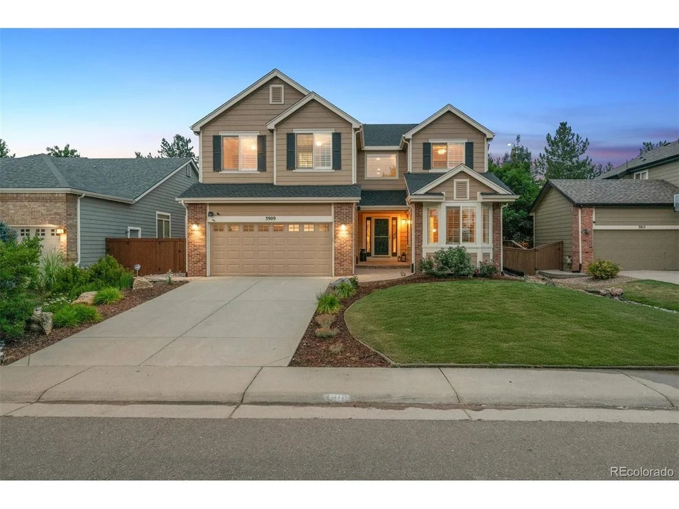 Unit for sale at 3909 Wynwood Cir, Highlands Ranch, CO 80126