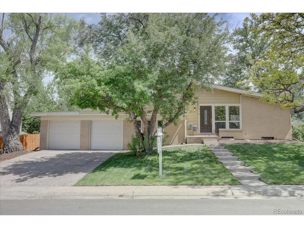 Unit for sale at 2916 S Xanthia Ct, Denver, CO 80231