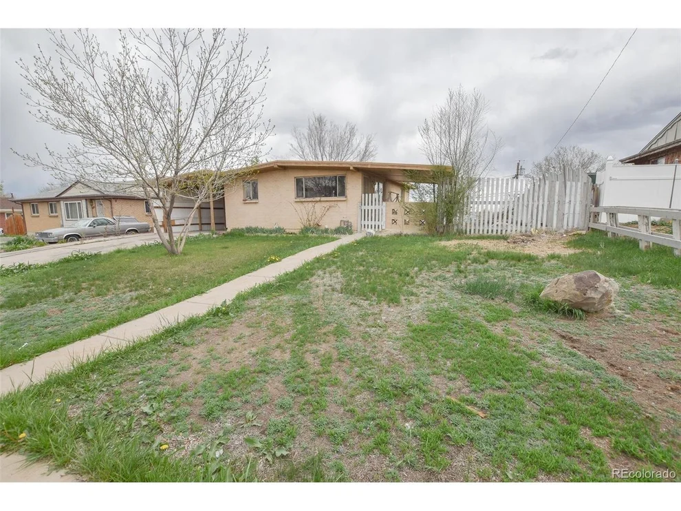 Unit for sale at 8710 Evelyn Ct, Denver, CO 80229