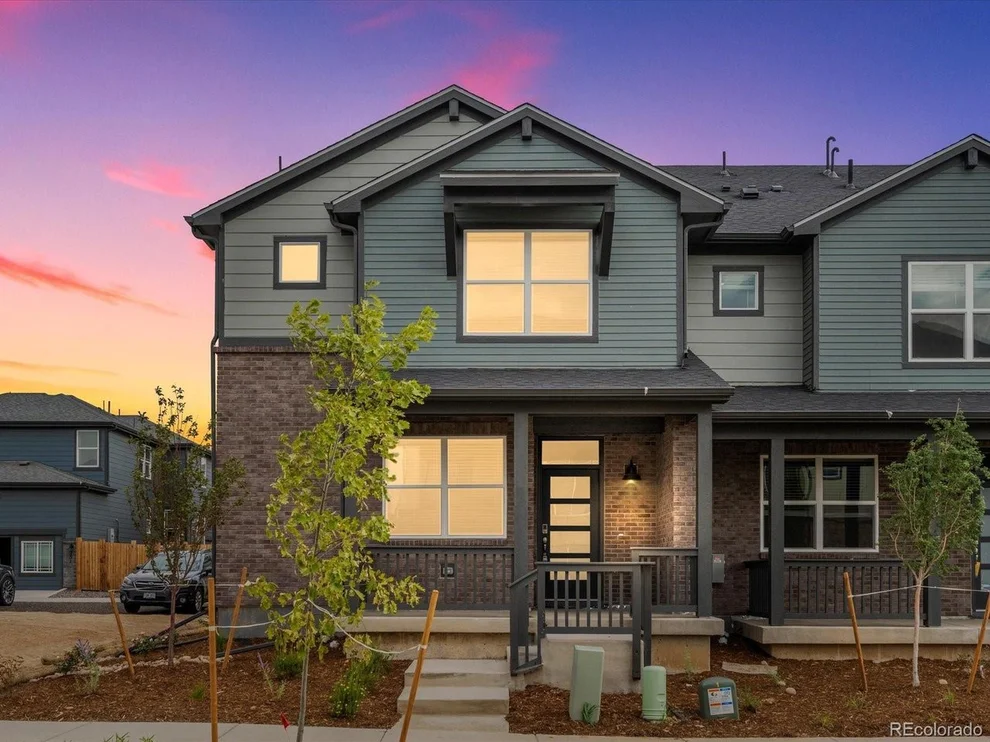 Unit for sale at 22183 E 7th Pl, Aurora, CO 80018
