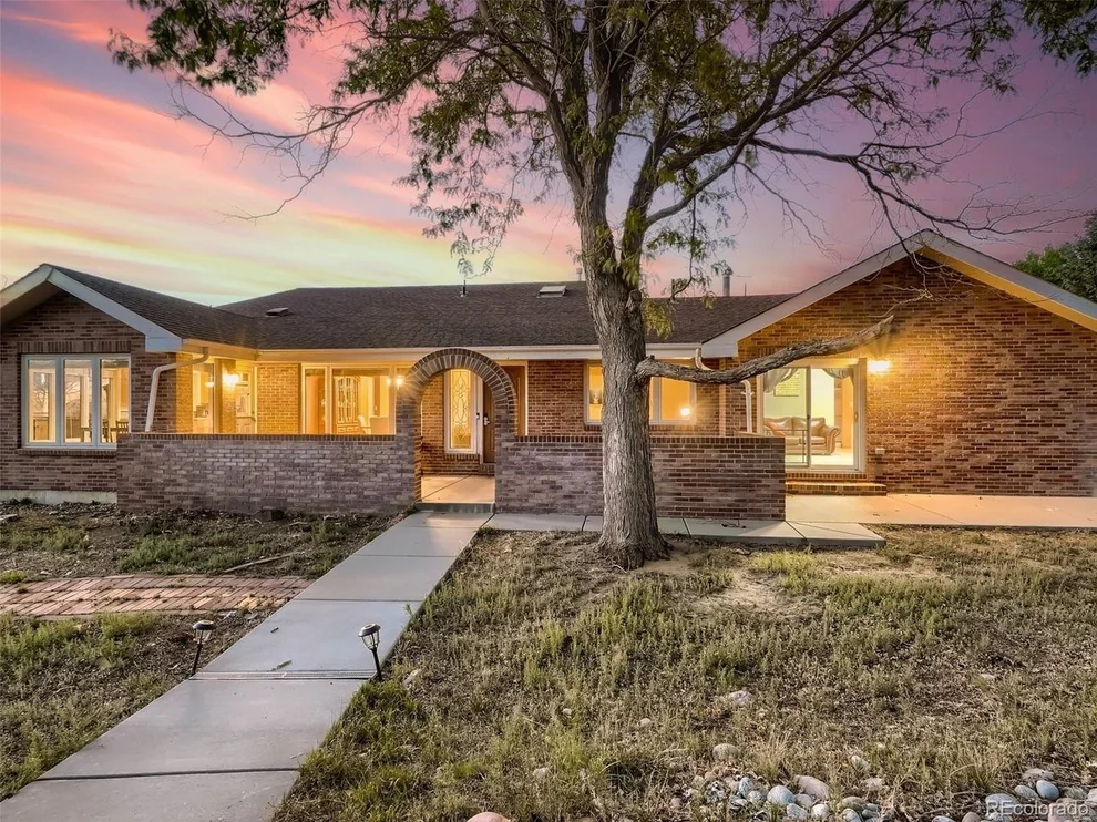Unit for sale at 5693 E Valley Hi Dr, Parker, CO 80138