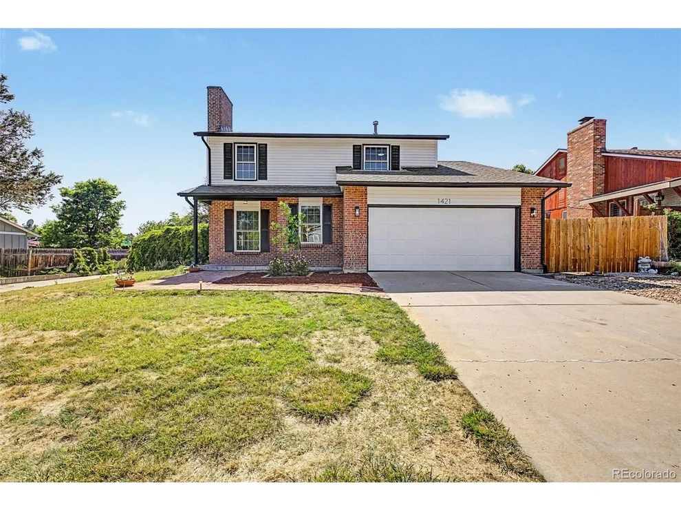 Unit for sale at 1421 S Chambers Cir, Aurora, CO 80012