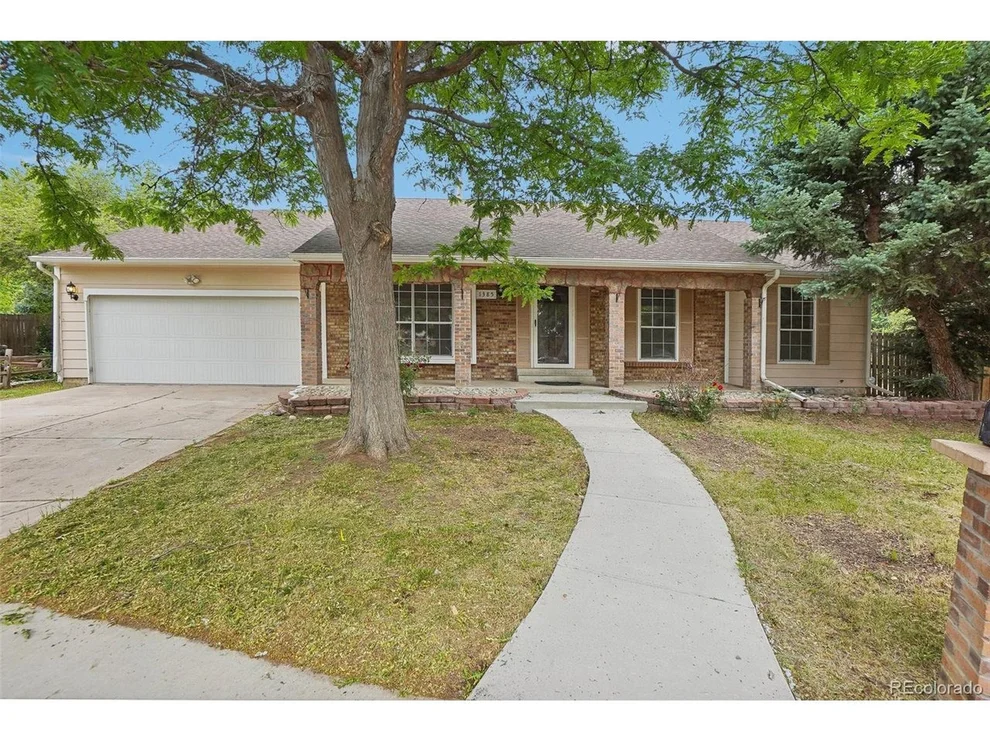 Unit for sale at 1385 S Laredo Ct, Aurora, CO 80017