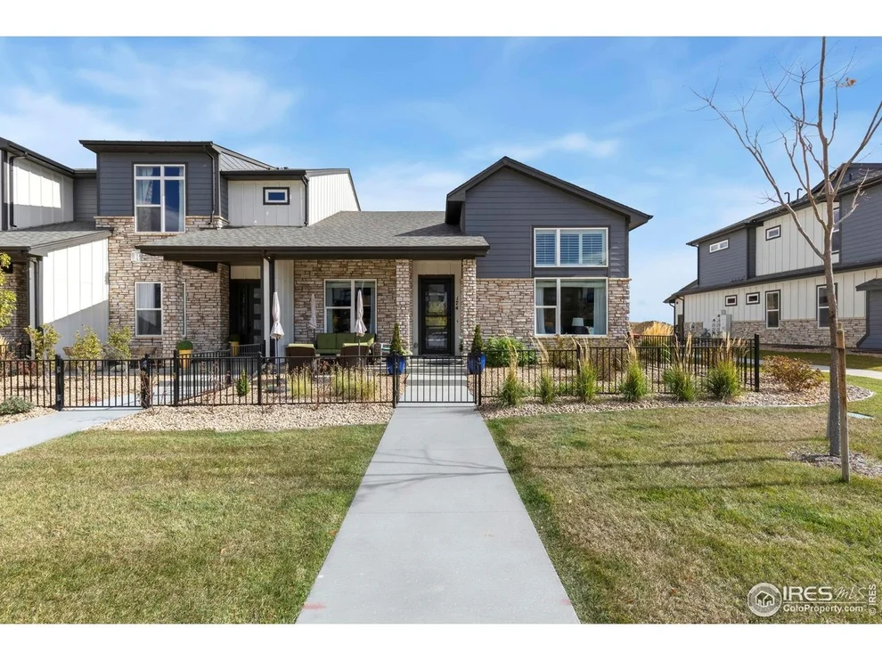 Unit for sale at 174 High Point Dr, Longmont, CO 80504