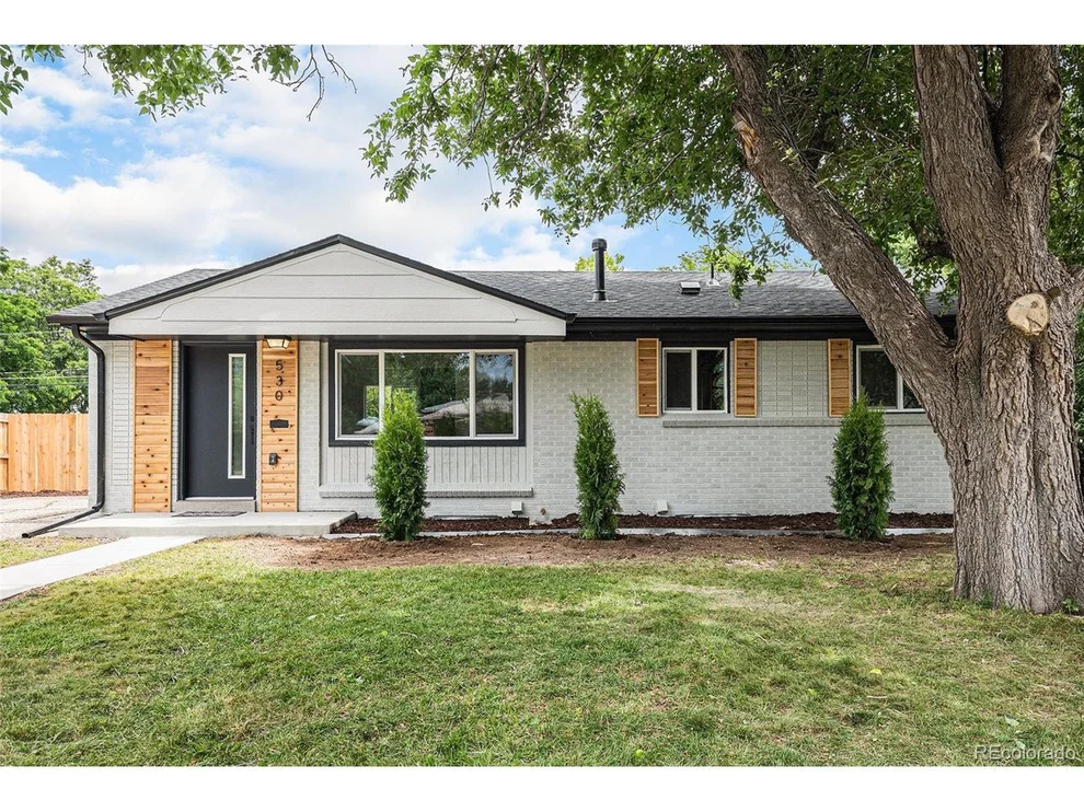 Unit for sale at 530 Everett St, Lakewood, CO 80226