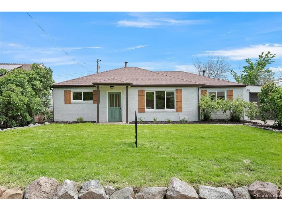 Unit for sale at 9420 Cedar Ct, Thornton, CO 80229