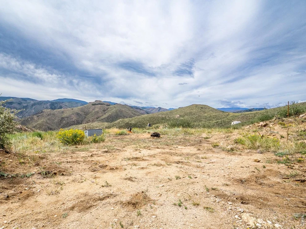 Unit for sale at 252 Red Mountain Ct, Livermore, CO 80536