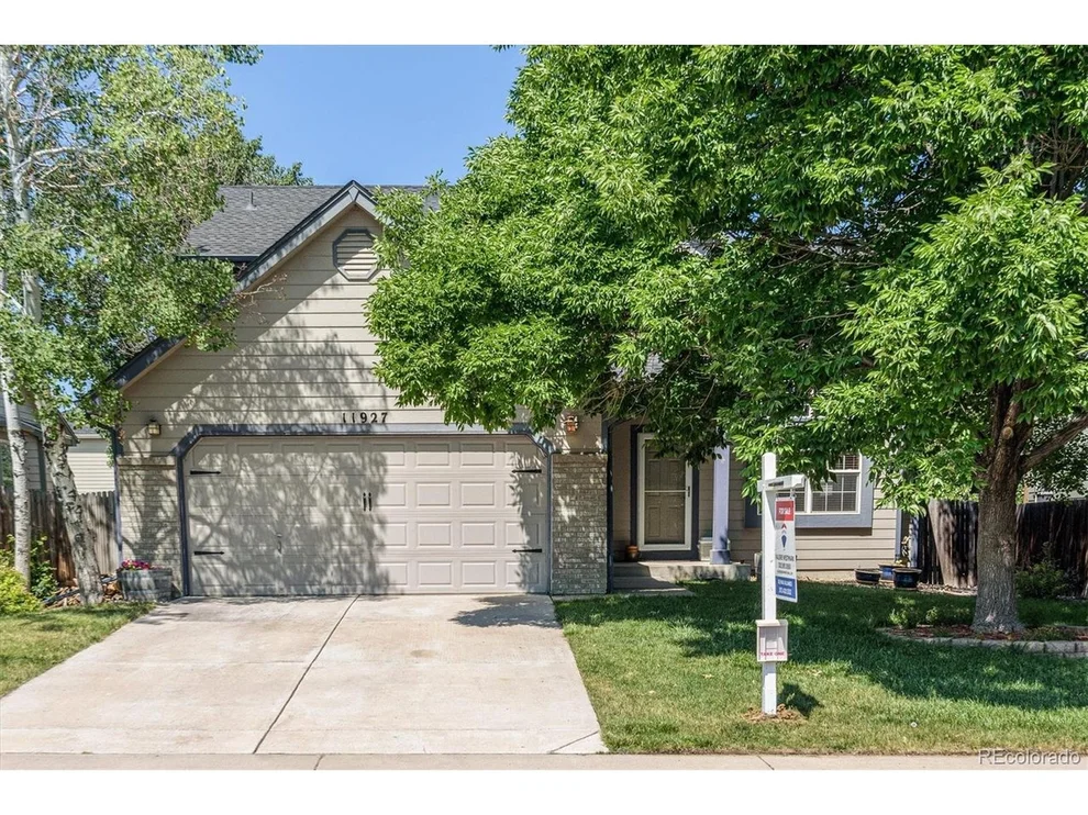 Unit for sale at 11927 Eudora Dr, Thornton, CO 80233