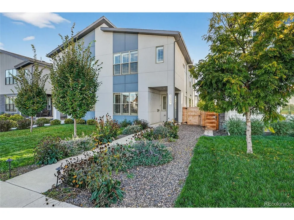 Unit for sale at 3237 S Bannock St, Englewood, CO 80110