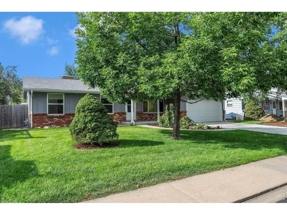 Unit for sale at 2515 Danbury Dr, Longmont, CO 80503