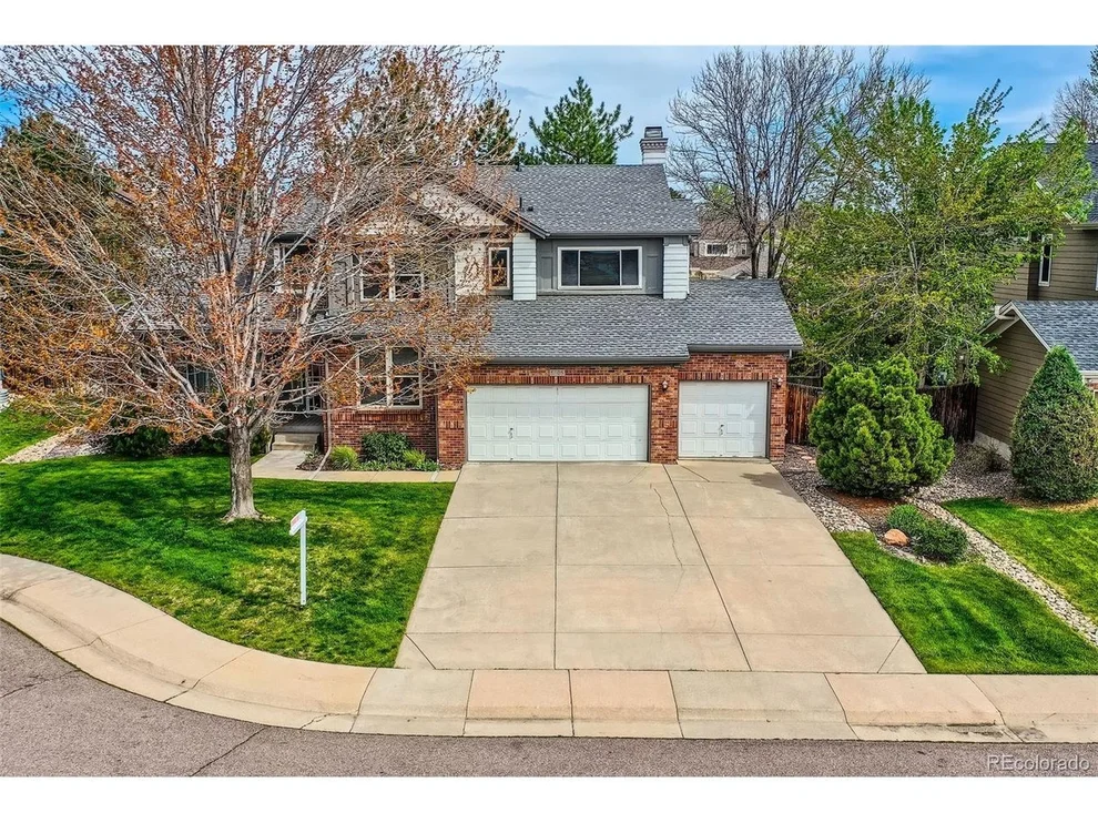 Unit for sale at 5305 W Lake Pl, Littleton, CO 80123