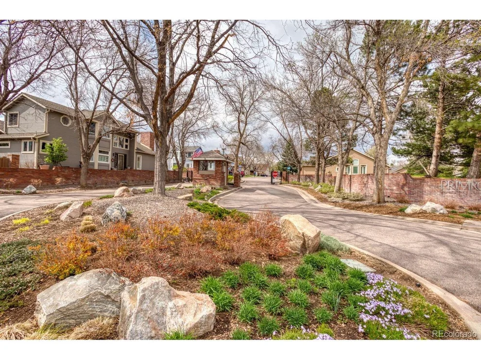 Unit for sale at 9645 W La Salle Ave, Lakewood, CO 80227