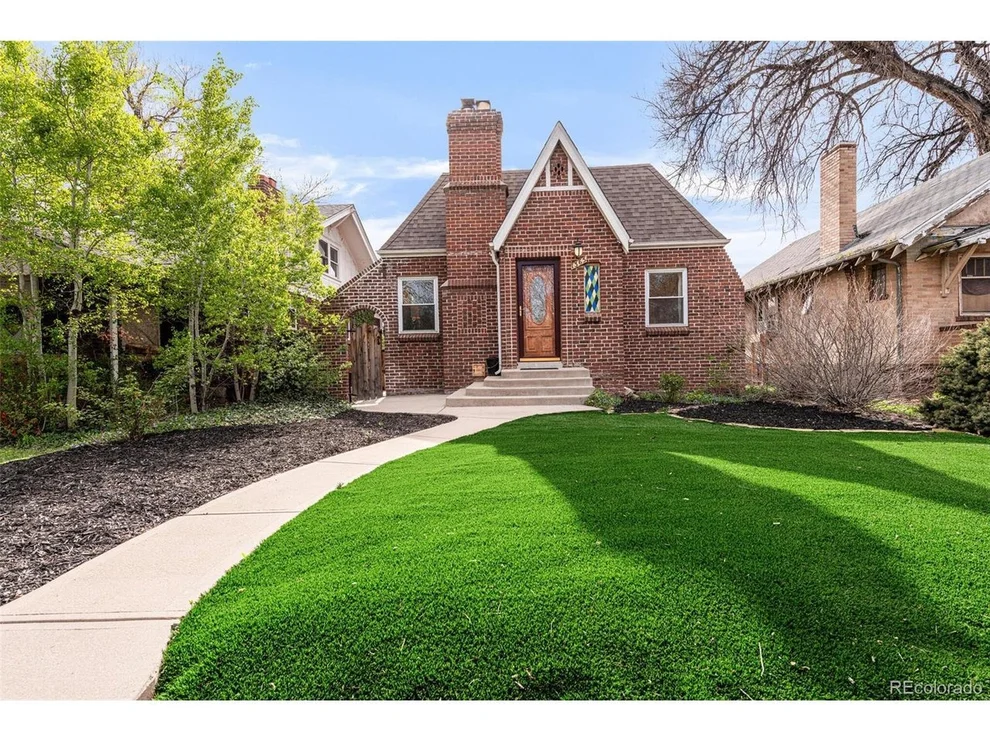 Unit for sale at 1365 S University Blvd, Denver, CO 80210