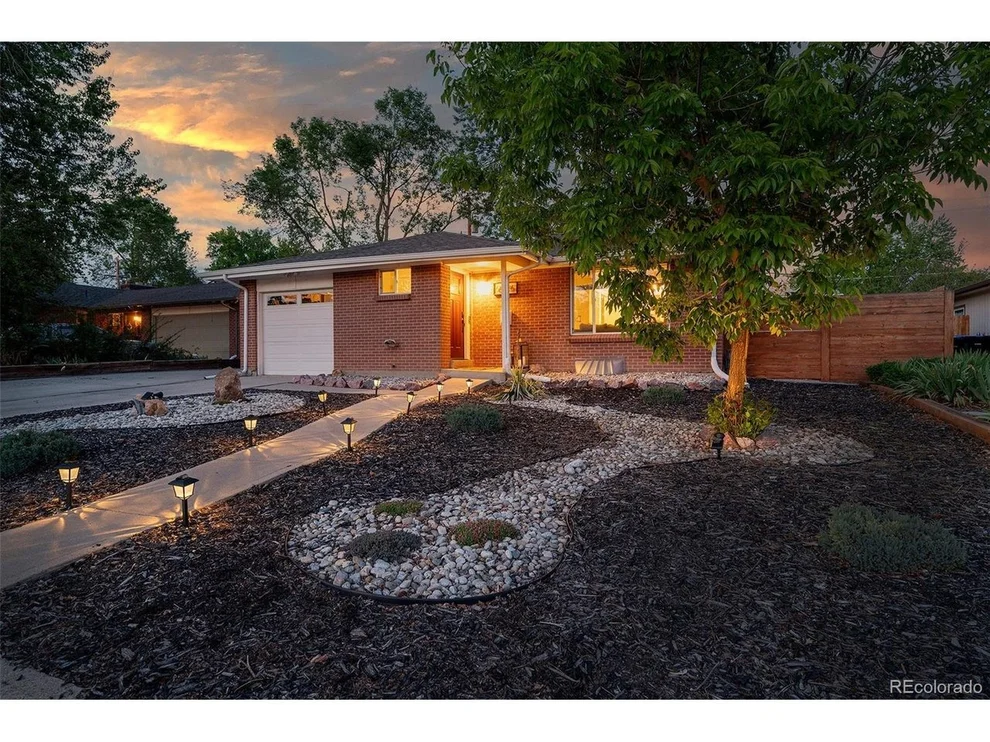 Unit for sale at 6156 Hoyt Ct, Arvada, CO 80004