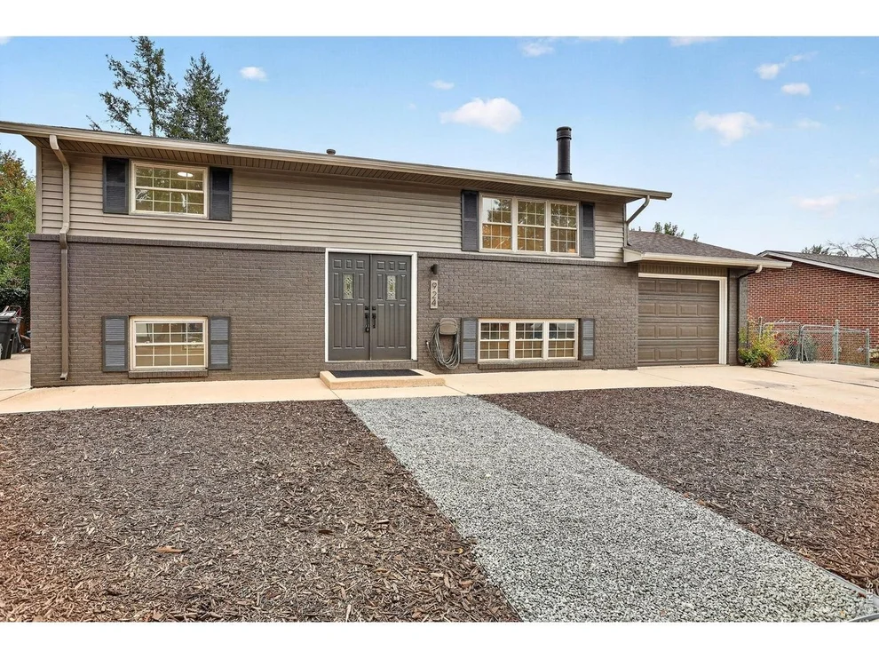 Unit for sale at 924 Tony Pl, Longmont, CO 80501