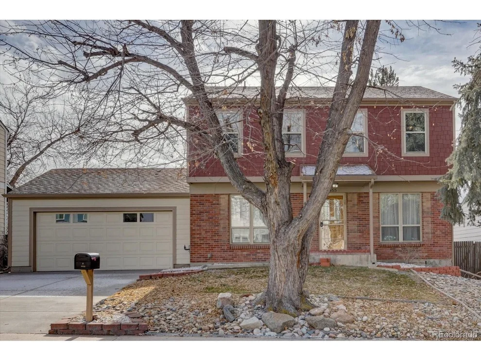 Unit for sale at 1455 S Vaughn Cir, Aurora, CO 80012