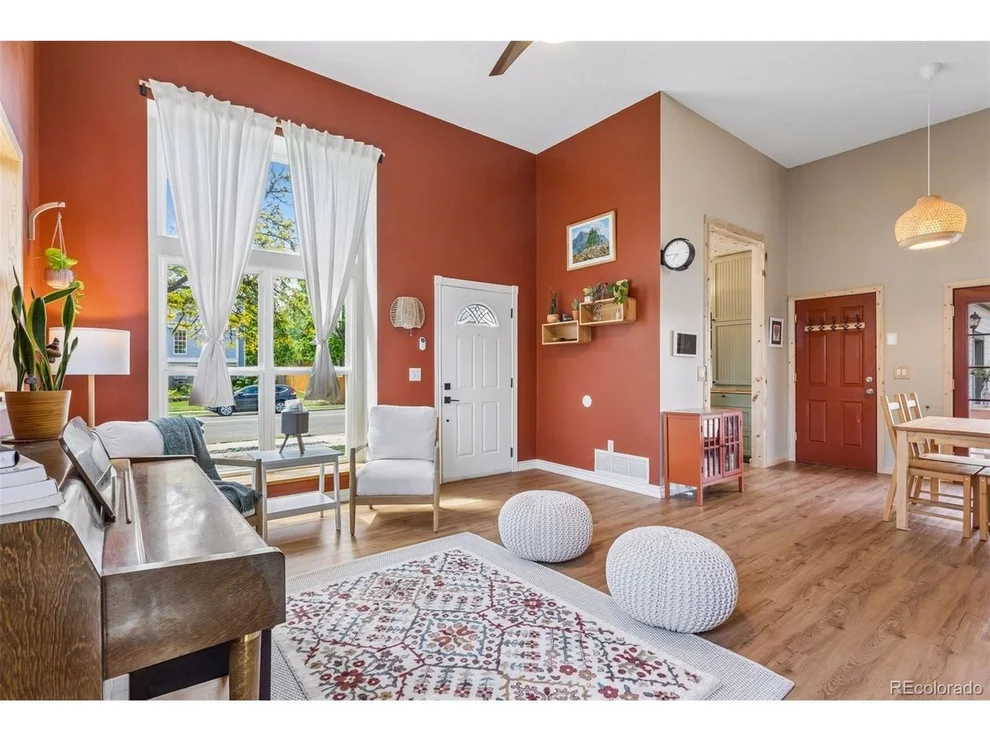 Unit for sale at 409 W Lucerne Dr, Lafayette, CO 80026