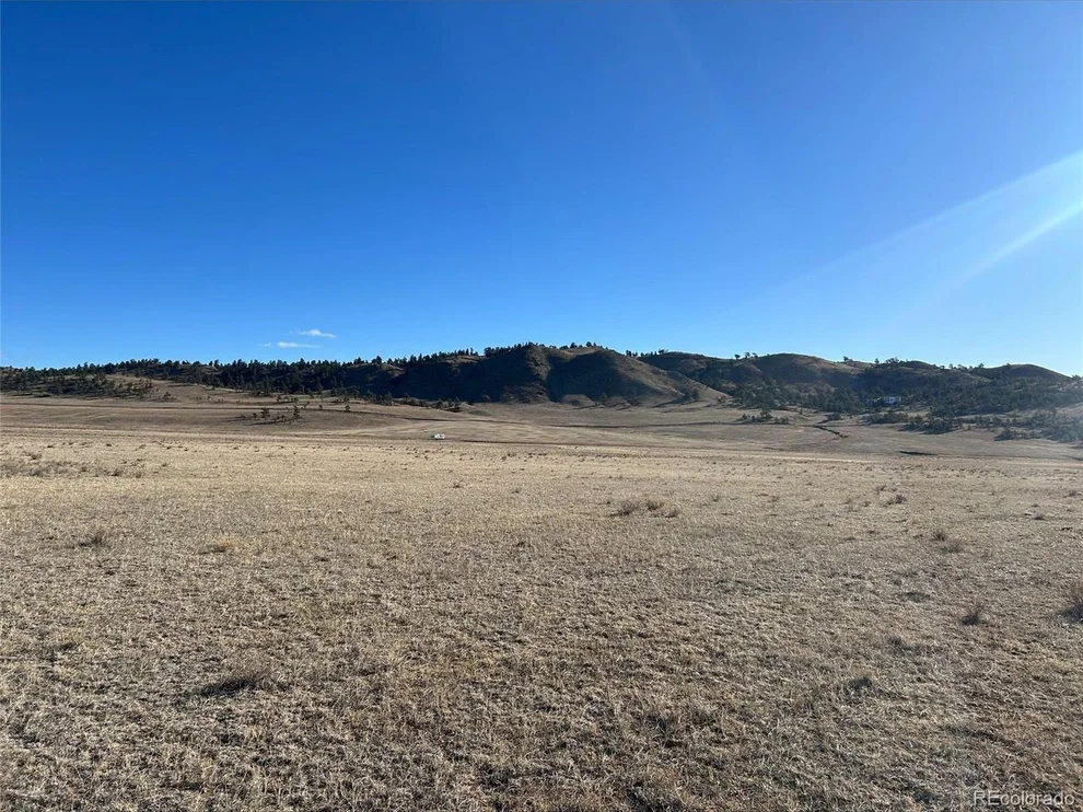Unit for sale at 4558 Clear Creek Rd, Hartsel, CO 80449