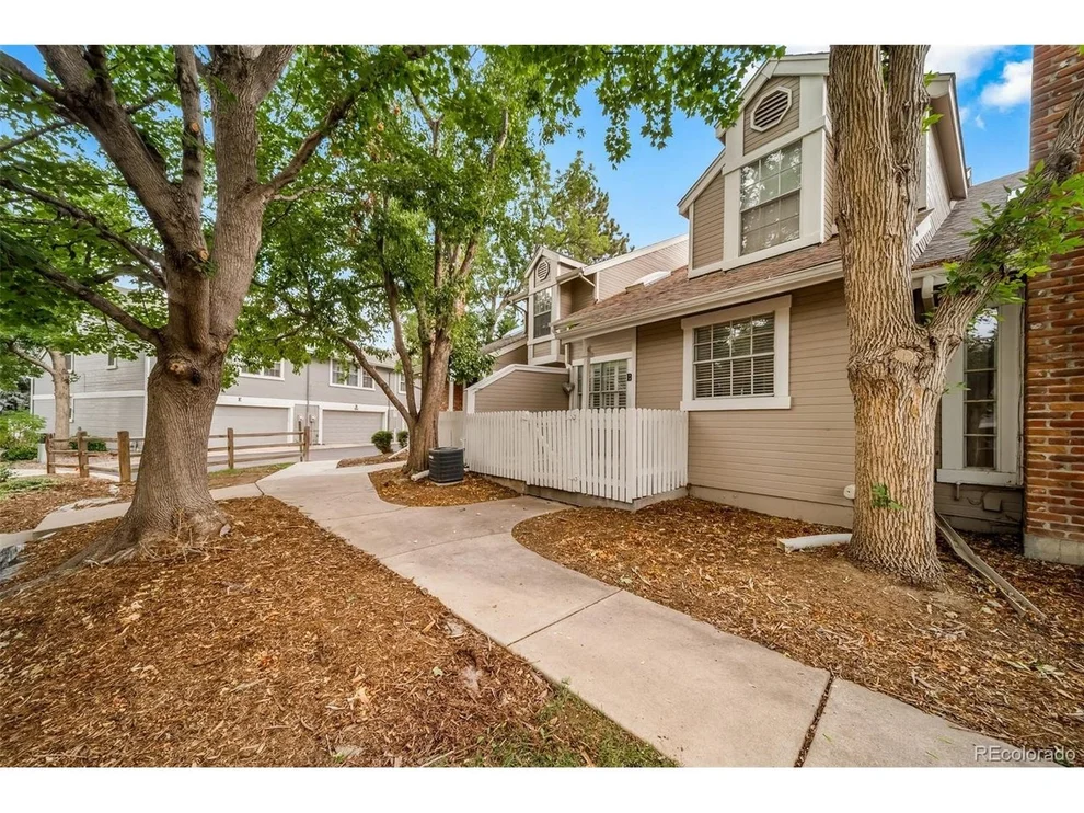 Unit for sale at 2874 W Long Dr, Littleton, CO 80120