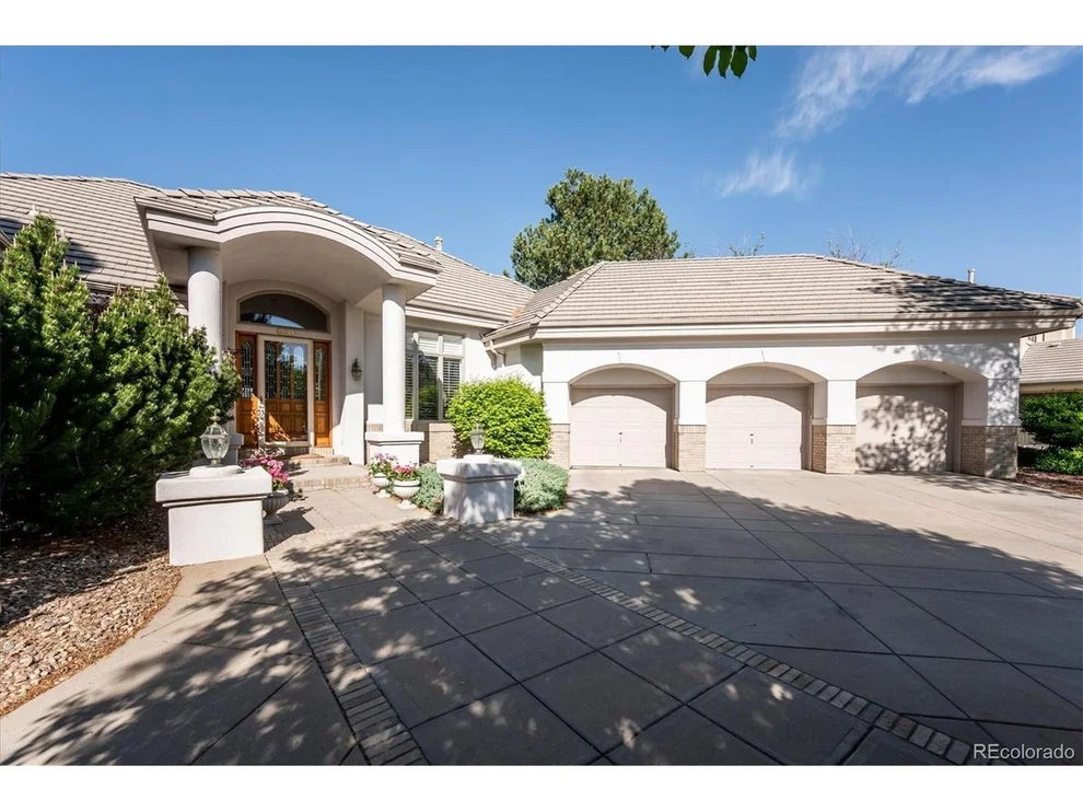 Unit for sale at 2055 S Robb Way, Lakewood, CO 80227