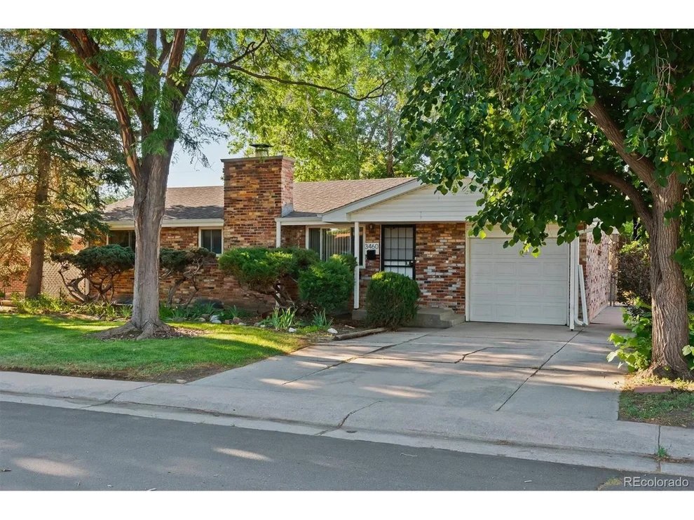 Unit for sale at 3460 W Alamo Pl, Littleton, CO 80123