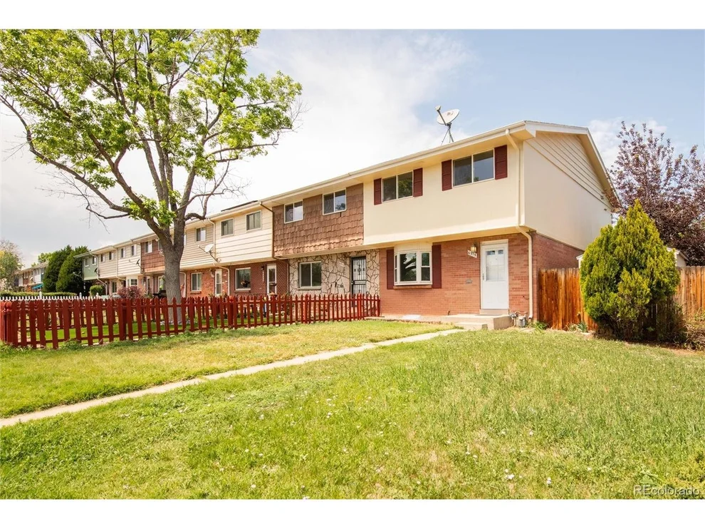 Unit for sale at 6315 W Mississippi Pl, Lakewood, CO 80232