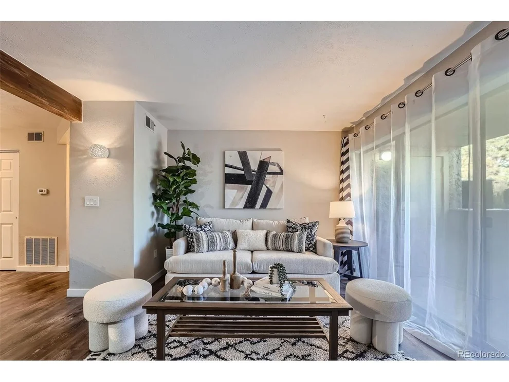 Unit for sale at 40 S Boulder Cir, Boulder, CO 80303