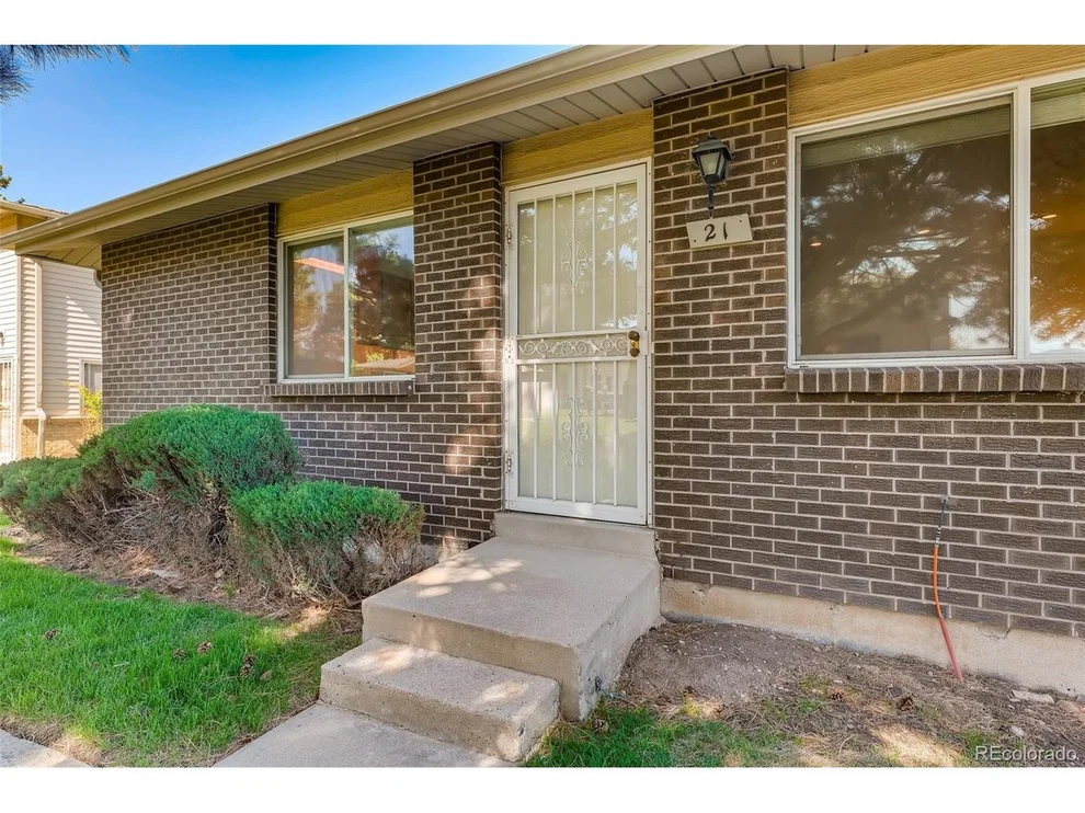 Unit for sale at 3354 S Flower St, Lakewood, CO 80227