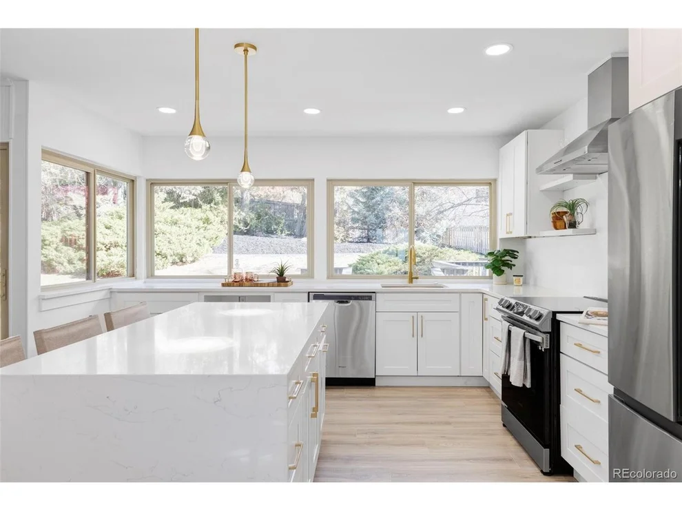 Unit for sale at 2981 E Fremont Dr, Centennial, CO 80122