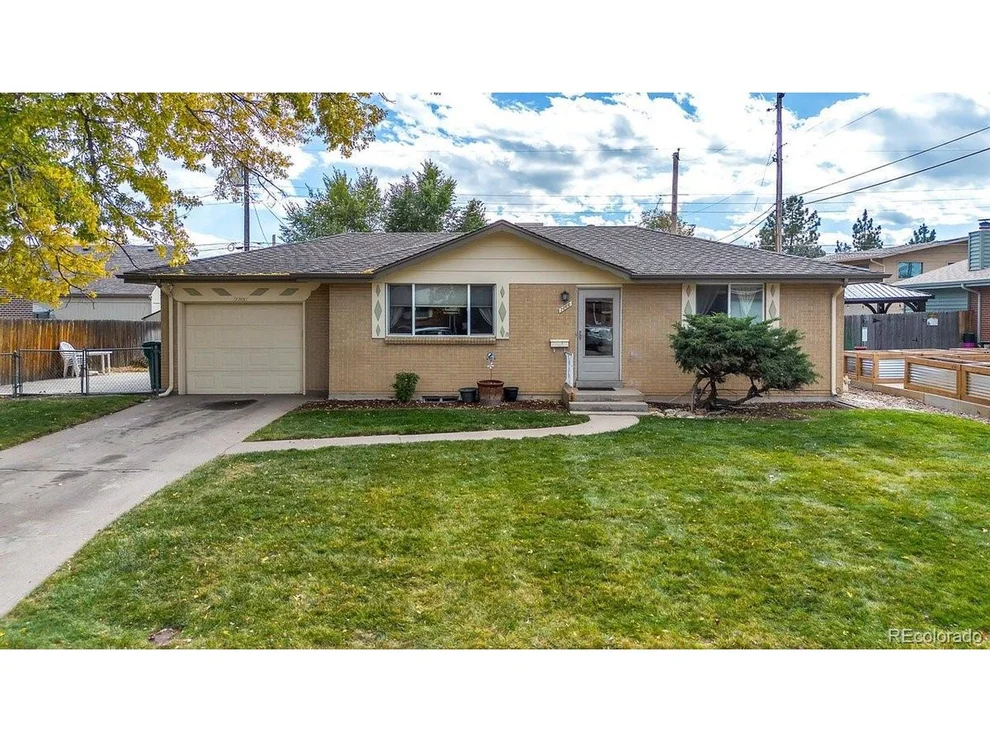 Unit for sale at 7366 W Maryland Ave, Lakewood, CO 80232