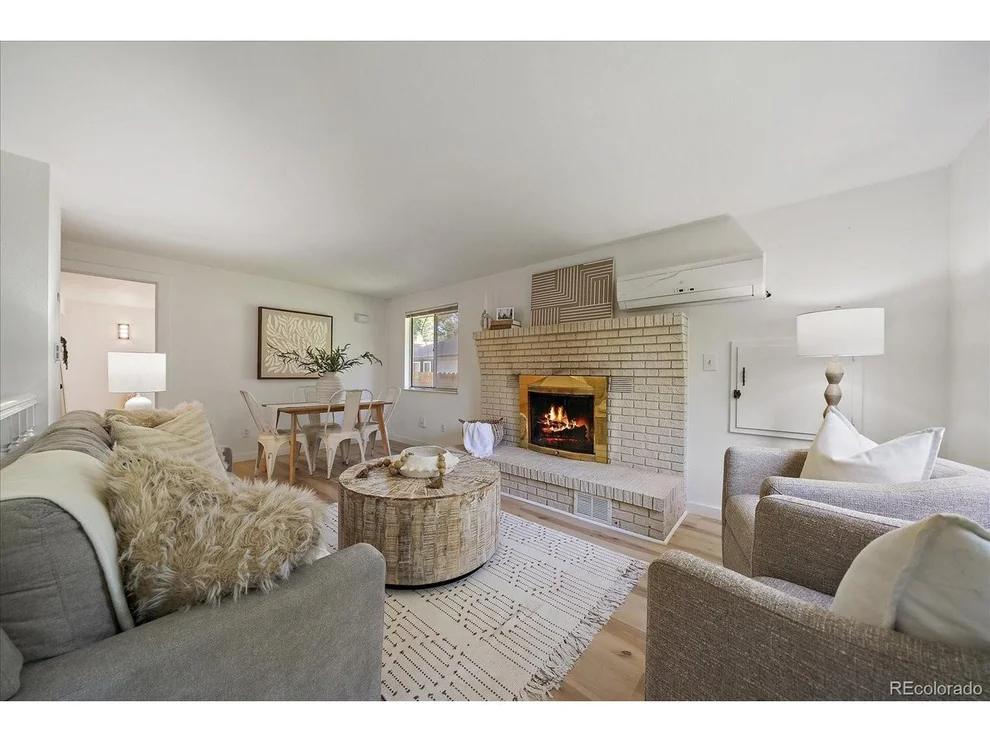 Unit for sale at 1018 Kelly Pl, Longmont, CO 80501