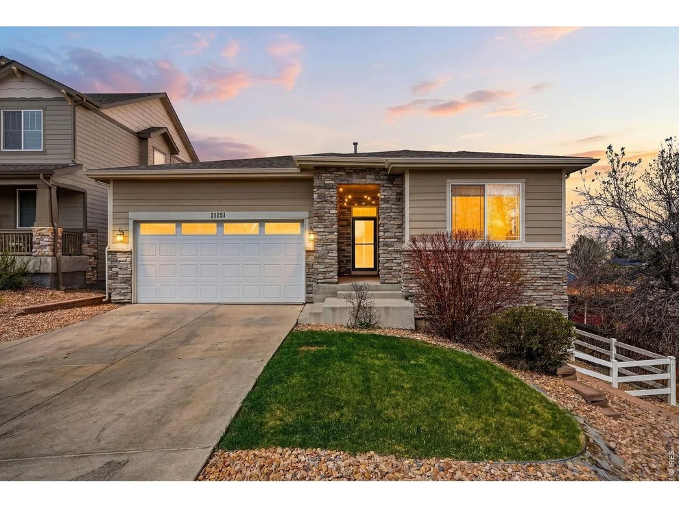 Unit for sale at 21251 E Smoky Hill Rd, Centennial, CO 80015